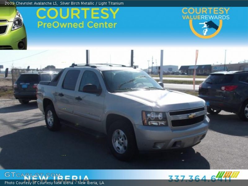 Silver Birch Metallic / Light Titanium 2009 Chevrolet Avalanche LS