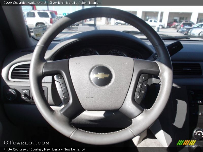 Silver Birch Metallic / Light Titanium 2009 Chevrolet Avalanche LS
