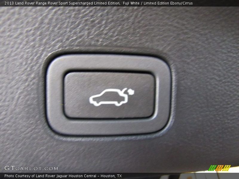 Controls of 2013 Range Rover Sport Supercharged Limited Edition