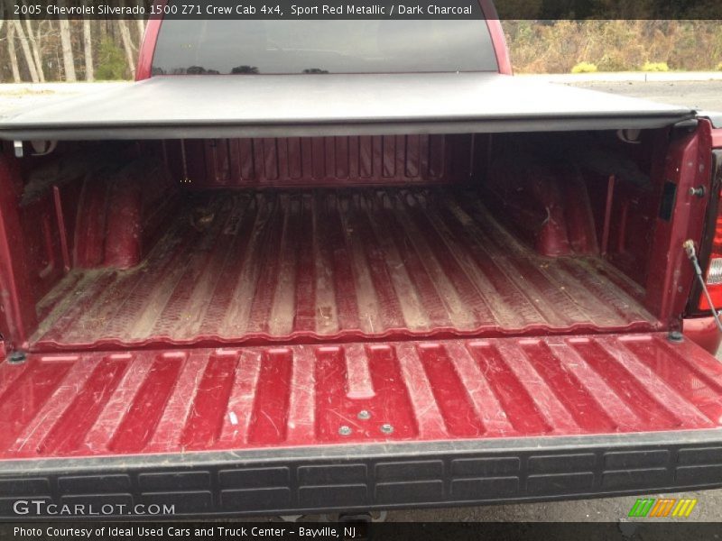 Sport Red Metallic / Dark Charcoal 2005 Chevrolet Silverado 1500 Z71 Crew Cab 4x4