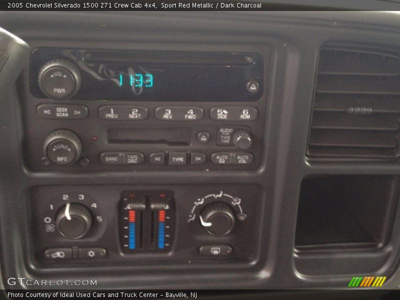 Sport Red Metallic / Dark Charcoal 2005 Chevrolet Silverado 1500 Z71 Crew Cab 4x4