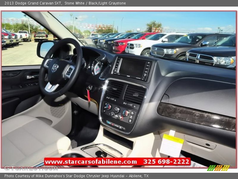 Stone White / Black/Light Graystone 2013 Dodge Grand Caravan SXT
