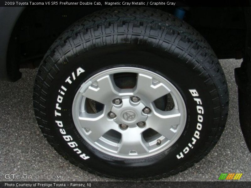Magnetic Gray Metallic / Graphite Gray 2009 Toyota Tacoma V6 SR5 PreRunner Double Cab