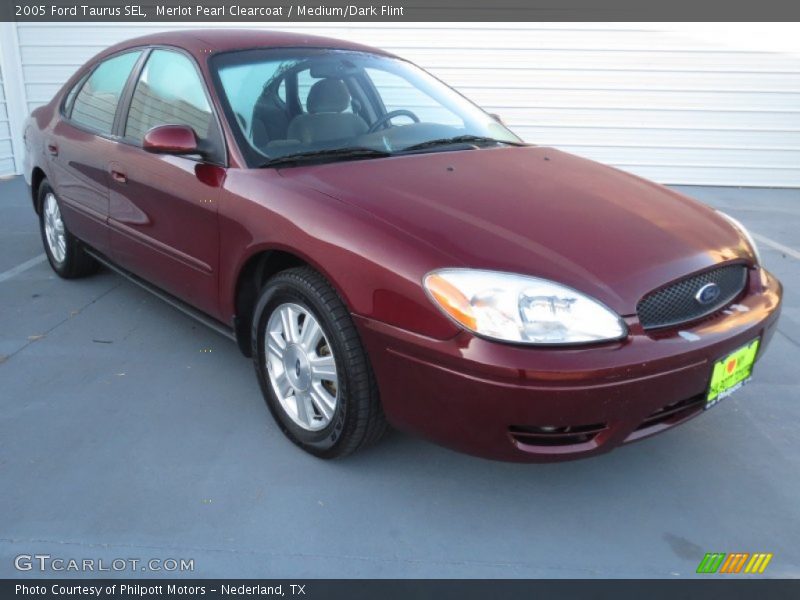 Merlot Pearl Clearcoat / Medium/Dark Flint 2005 Ford Taurus SEL