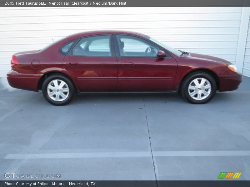 Merlot Pearl Clearcoat / Medium/Dark Flint 2005 Ford Taurus SEL