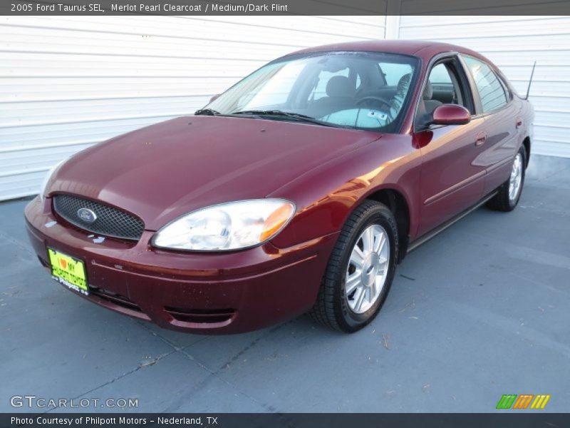 Merlot Pearl Clearcoat / Medium/Dark Flint 2005 Ford Taurus SEL