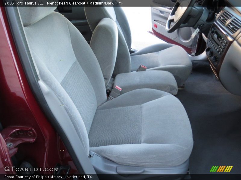 Merlot Pearl Clearcoat / Medium/Dark Flint 2005 Ford Taurus SEL