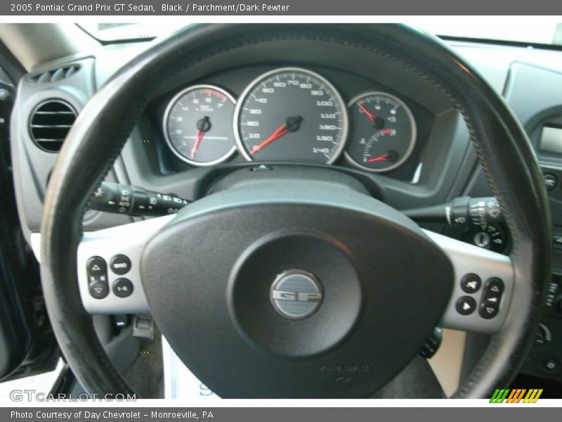 Black / Parchment/Dark Pewter 2005 Pontiac Grand Prix GT Sedan