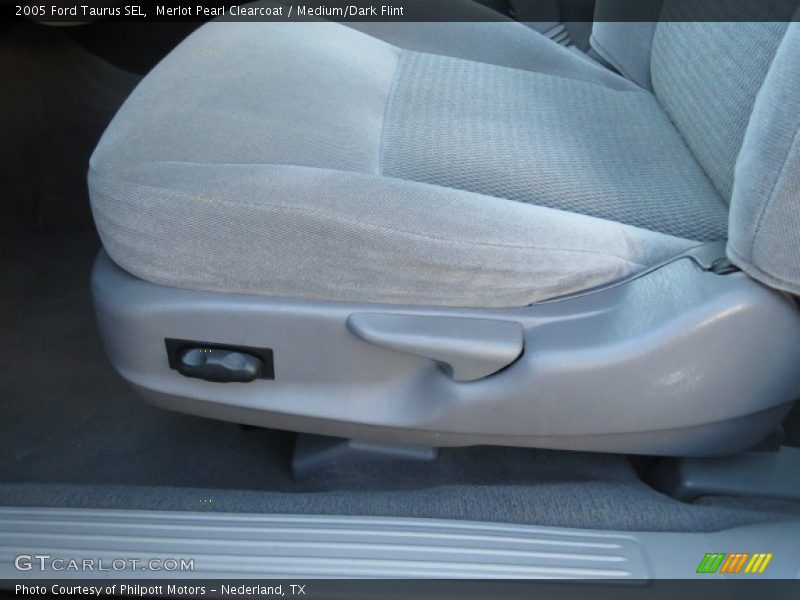 Merlot Pearl Clearcoat / Medium/Dark Flint 2005 Ford Taurus SEL