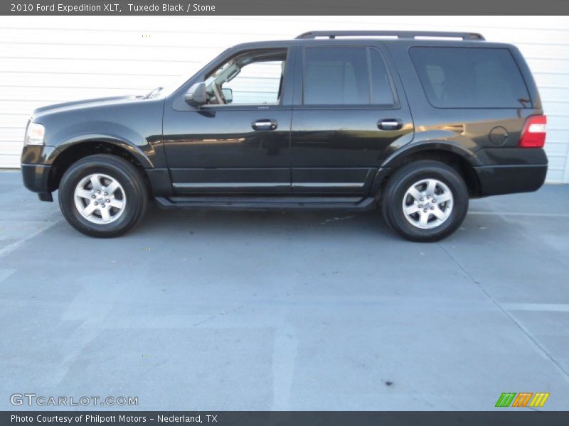Tuxedo Black / Stone 2010 Ford Expedition XLT