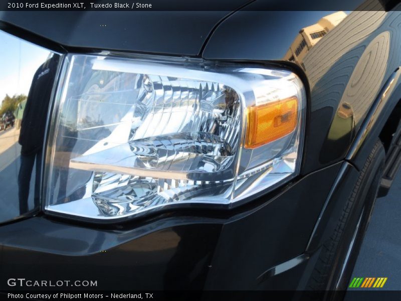 Tuxedo Black / Stone 2010 Ford Expedition XLT