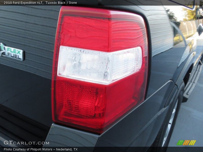 Tuxedo Black / Stone 2010 Ford Expedition XLT