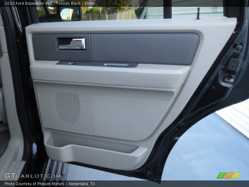 Tuxedo Black / Stone 2010 Ford Expedition XLT