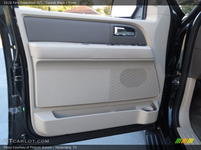 Tuxedo Black / Stone 2010 Ford Expedition XLT