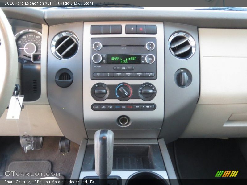 Tuxedo Black / Stone 2010 Ford Expedition XLT