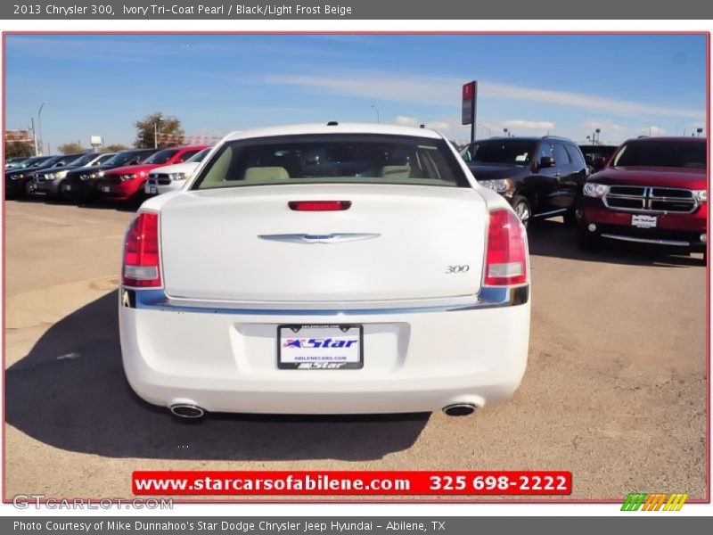Ivory Tri-Coat Pearl / Black/Light Frost Beige 2013 Chrysler 300