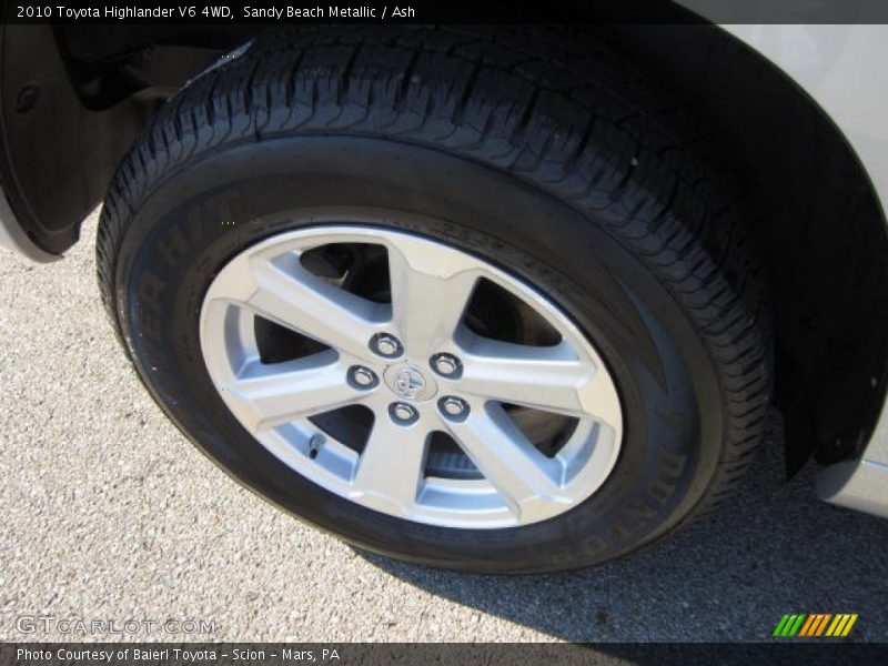Sandy Beach Metallic / Ash 2010 Toyota Highlander V6 4WD
