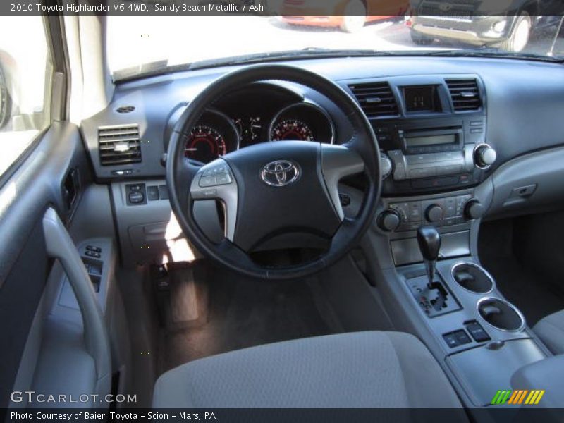 Sandy Beach Metallic / Ash 2010 Toyota Highlander V6 4WD