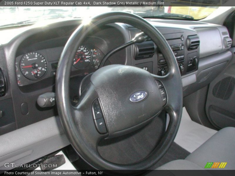  2005 F250 Super Duty XLT Regular Cab 4x4 Steering Wheel