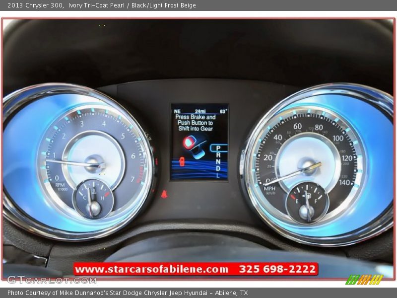 Ivory Tri-Coat Pearl / Black/Light Frost Beige 2013 Chrysler 300