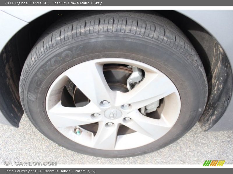 Titanium Gray Metallic / Gray 2011 Hyundai Elantra GLS