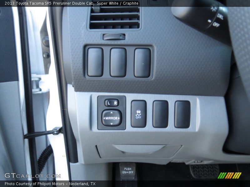 Controls of 2013 Tacoma SR5 Prerunner Double Cab