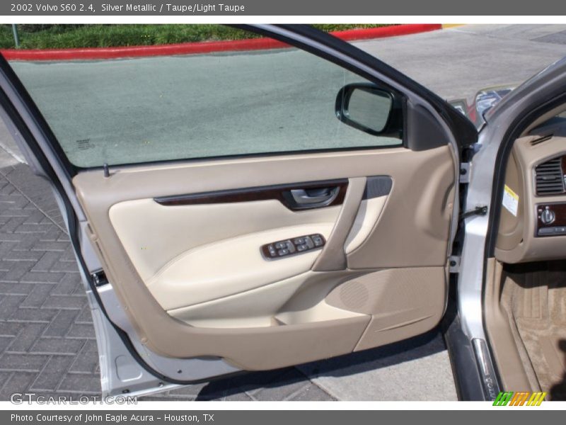Silver Metallic / Taupe/Light Taupe 2002 Volvo S60 2.4