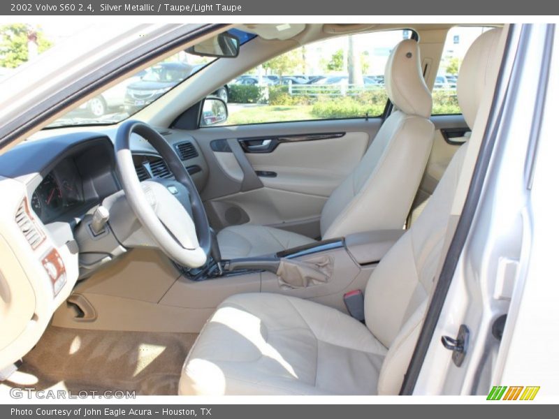 Silver Metallic / Taupe/Light Taupe 2002 Volvo S60 2.4