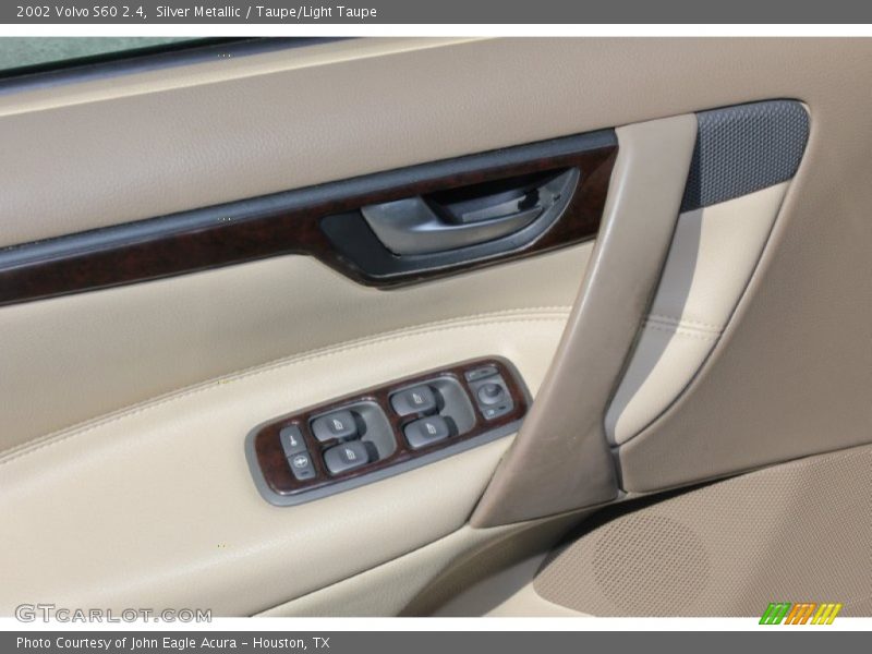 Silver Metallic / Taupe/Light Taupe 2002 Volvo S60 2.4