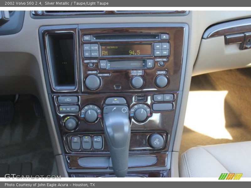 Silver Metallic / Taupe/Light Taupe 2002 Volvo S60 2.4