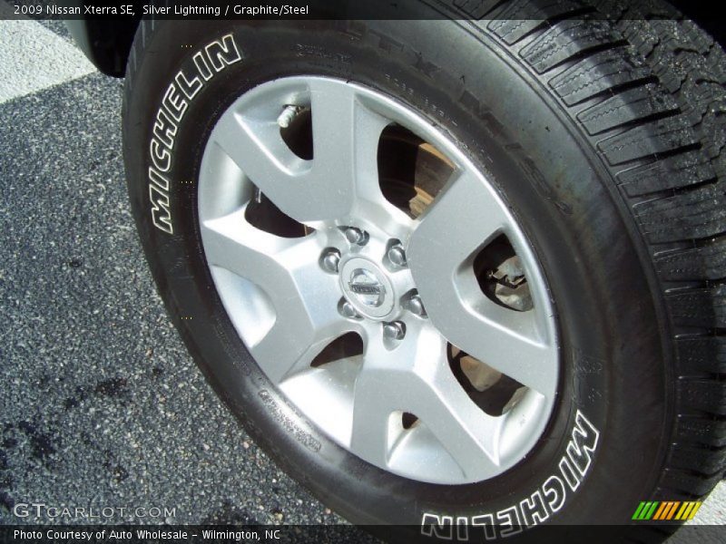 Silver Lightning / Graphite/Steel 2009 Nissan Xterra SE