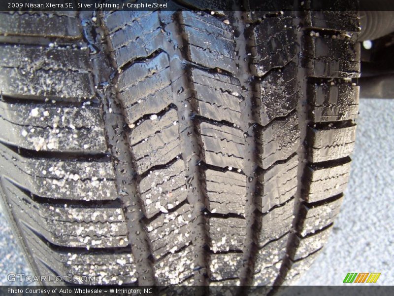 Silver Lightning / Graphite/Steel 2009 Nissan Xterra SE
