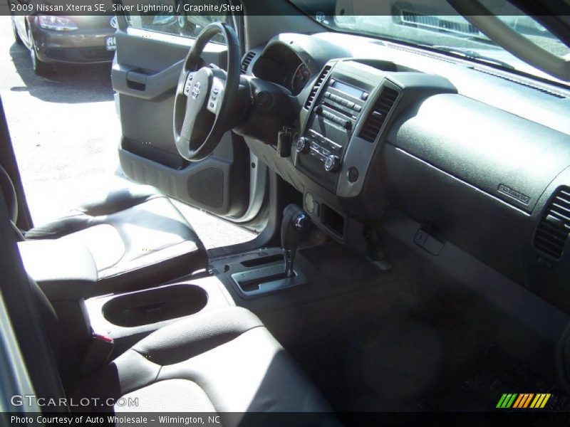 Silver Lightning / Graphite/Steel 2009 Nissan Xterra SE