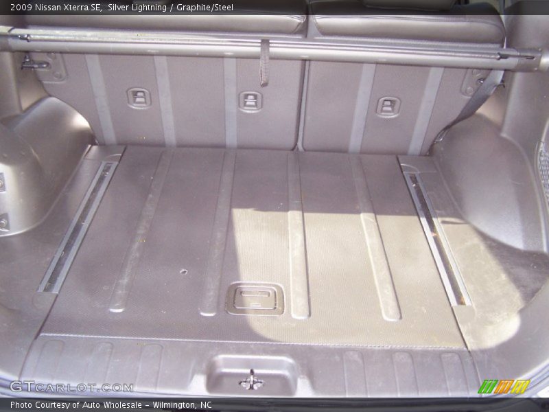Silver Lightning / Graphite/Steel 2009 Nissan Xterra SE