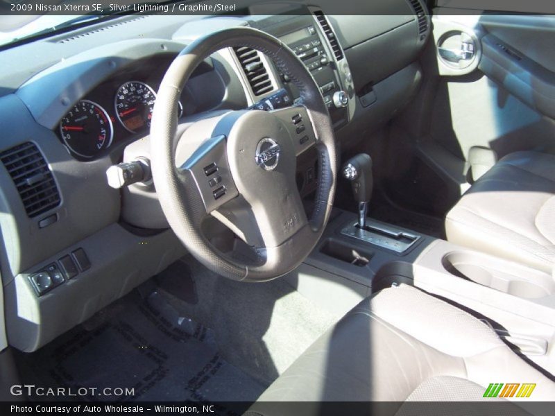 Silver Lightning / Graphite/Steel 2009 Nissan Xterra SE