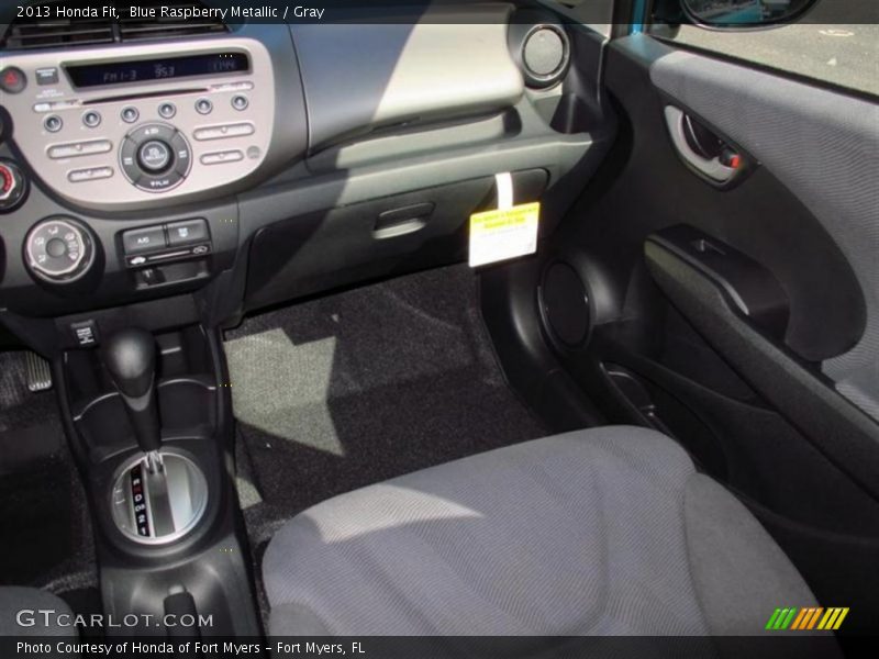 Blue Raspberry Metallic / Gray 2013 Honda Fit