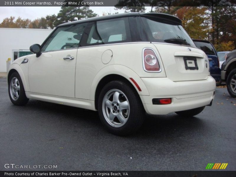Pepper White / Carbon Black 2011 Mini Cooper Hardtop