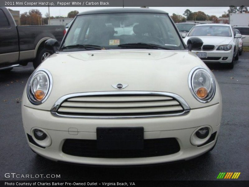 Pepper White / Carbon Black 2011 Mini Cooper Hardtop