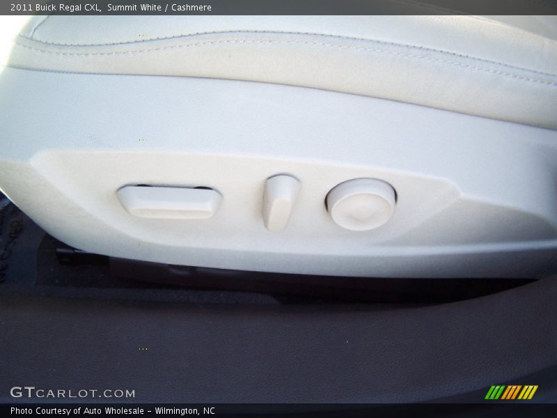 Summit White / Cashmere 2011 Buick Regal CXL