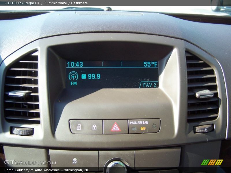 Summit White / Cashmere 2011 Buick Regal CXL