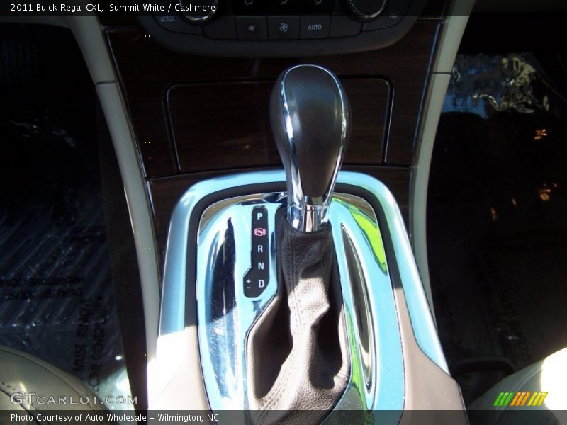 Summit White / Cashmere 2011 Buick Regal CXL