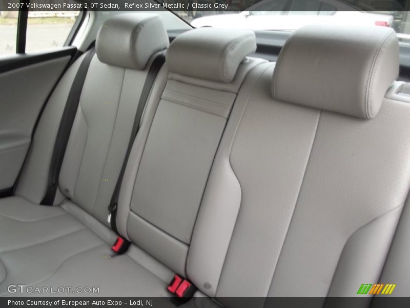 Reflex Silver Metallic / Classic Grey 2007 Volkswagen Passat 2.0T Sedan