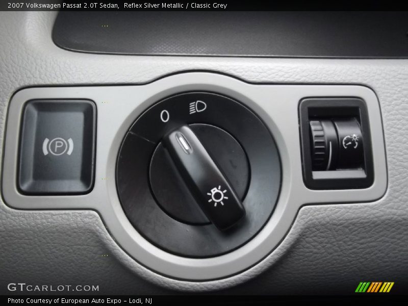 Reflex Silver Metallic / Classic Grey 2007 Volkswagen Passat 2.0T Sedan