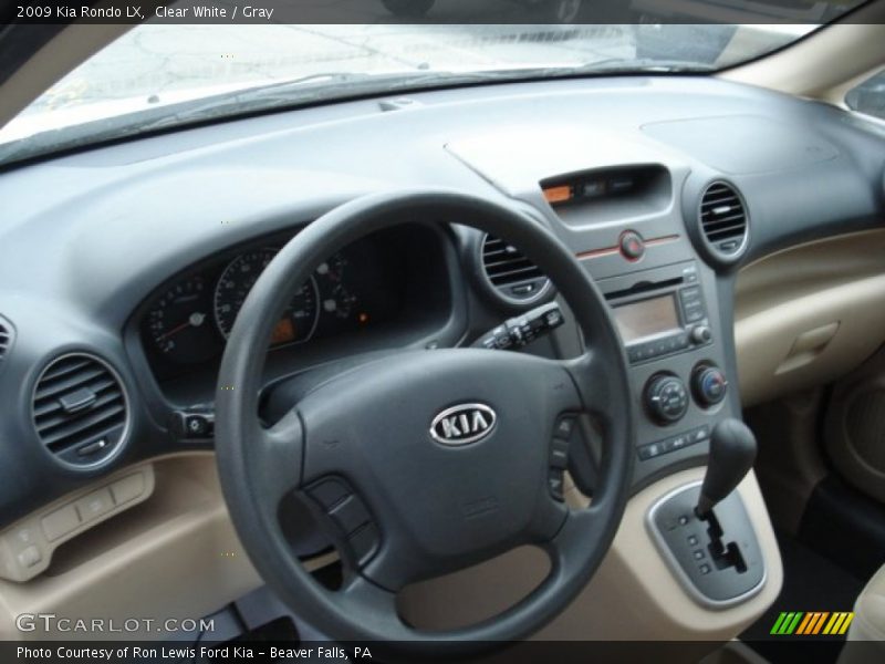 Clear White / Gray 2009 Kia Rondo LX