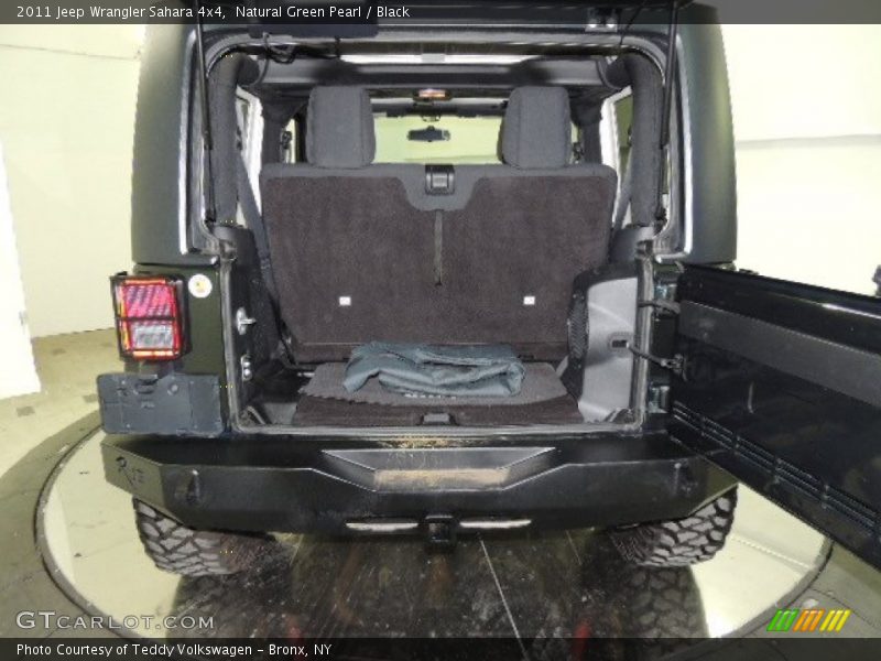 Natural Green Pearl / Black 2011 Jeep Wrangler Sahara 4x4