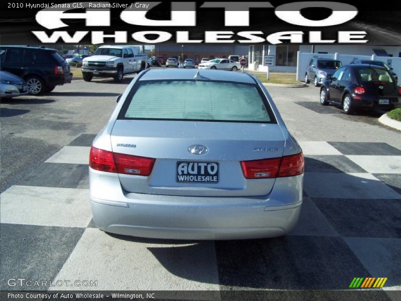 Radiant Silver / Gray 2010 Hyundai Sonata GLS