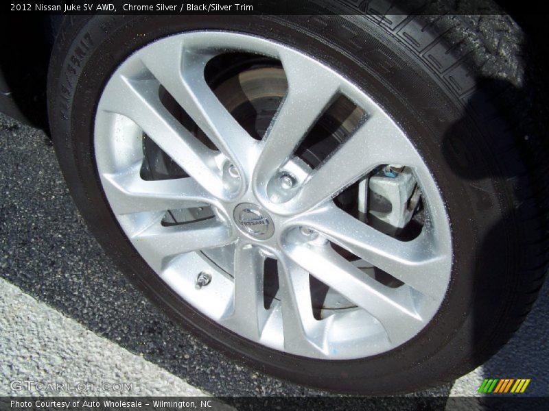 Chrome Silver / Black/Silver Trim 2012 Nissan Juke SV AWD