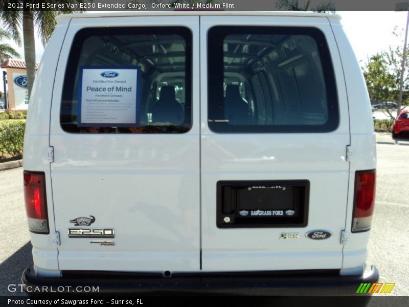 Oxford White / Medium Flint 2012 Ford E Series Van E250 Extended Cargo