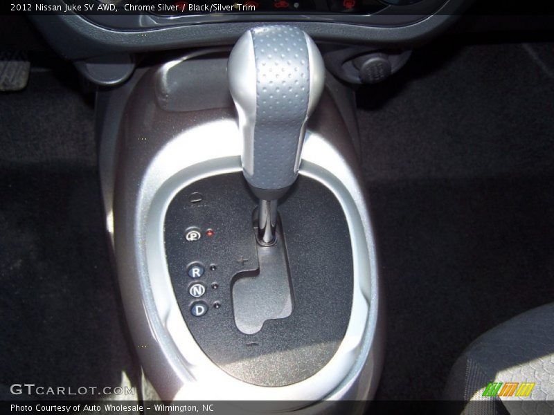 Chrome Silver / Black/Silver Trim 2012 Nissan Juke SV AWD