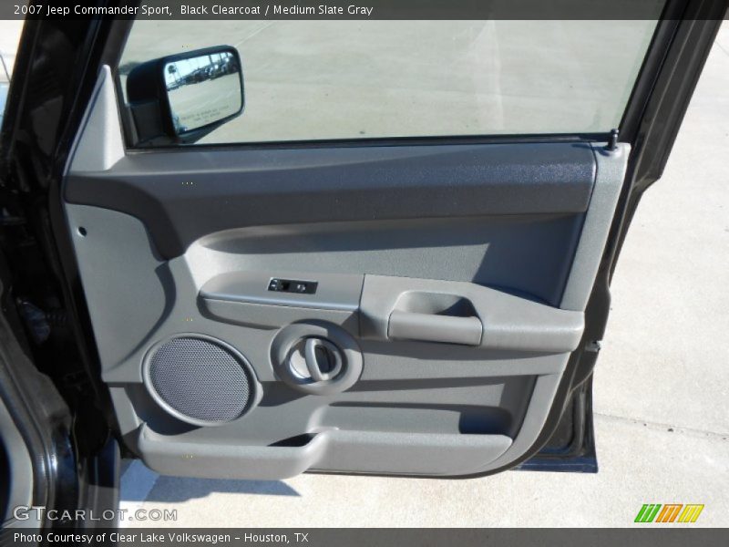 Black Clearcoat / Medium Slate Gray 2007 Jeep Commander Sport